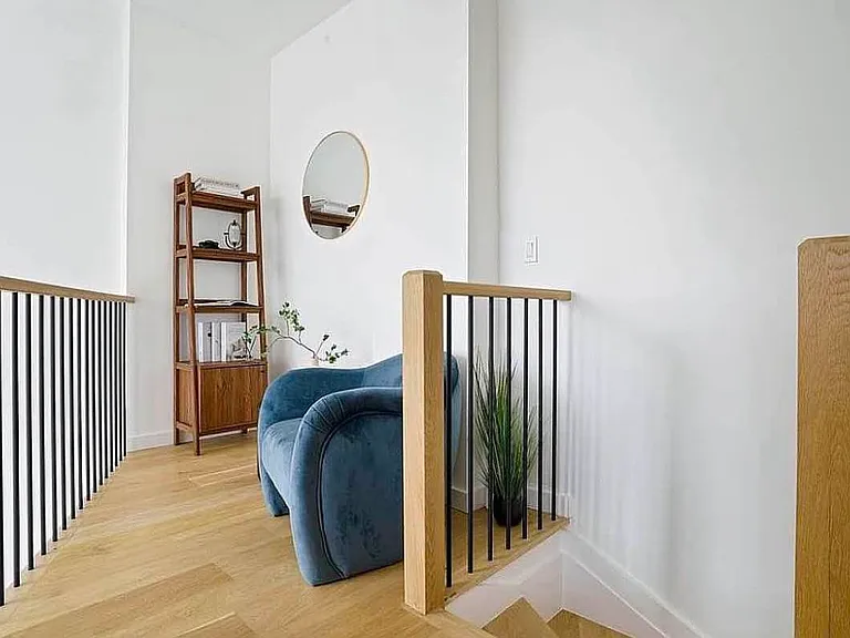 11-14 35th Ave #918 — Photo 5