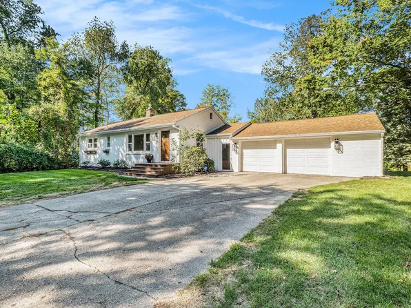 4005 Filkins Dr NE, Grand Rapids, MI 49525