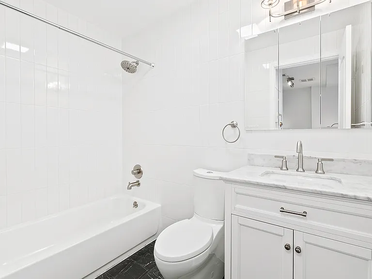 886 Myrtle Ave #2A — Photo 5