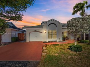 9981 NW 51st Ln, Doral, FL 33178