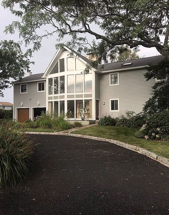 2nd image of 19 Sea Spray Rd