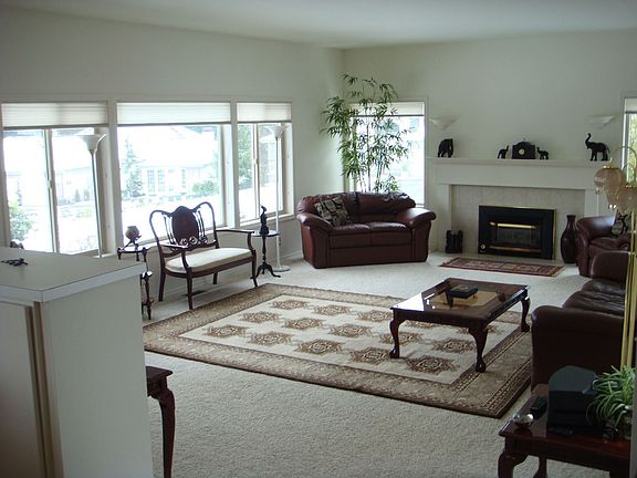living room with astounding view of casades