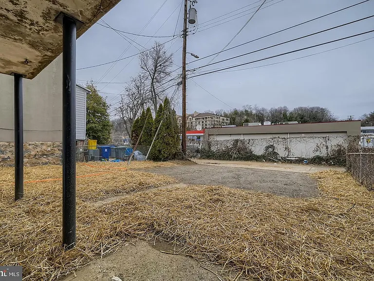 4429 Newport Ave — Photo 29