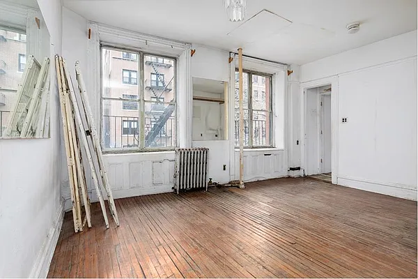 Sold by Douglas Elliman | media 17