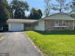 15713 Pointer Ridge Dr, Bowie, MD 20716