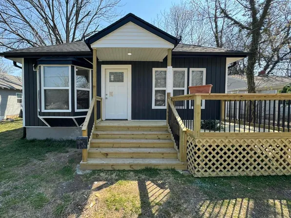 1346 N Wabash Avenue, Springfield, MO 65802