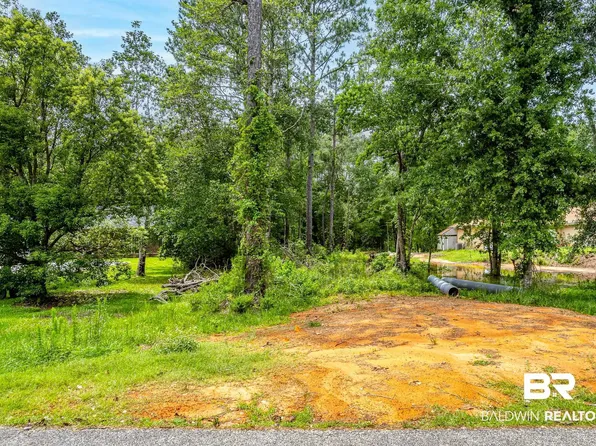 17677 River Rd W, Summerdale, AL 36580