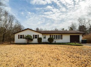 284 Kuhenbeaker Rd, Blakeslee, PA 18610