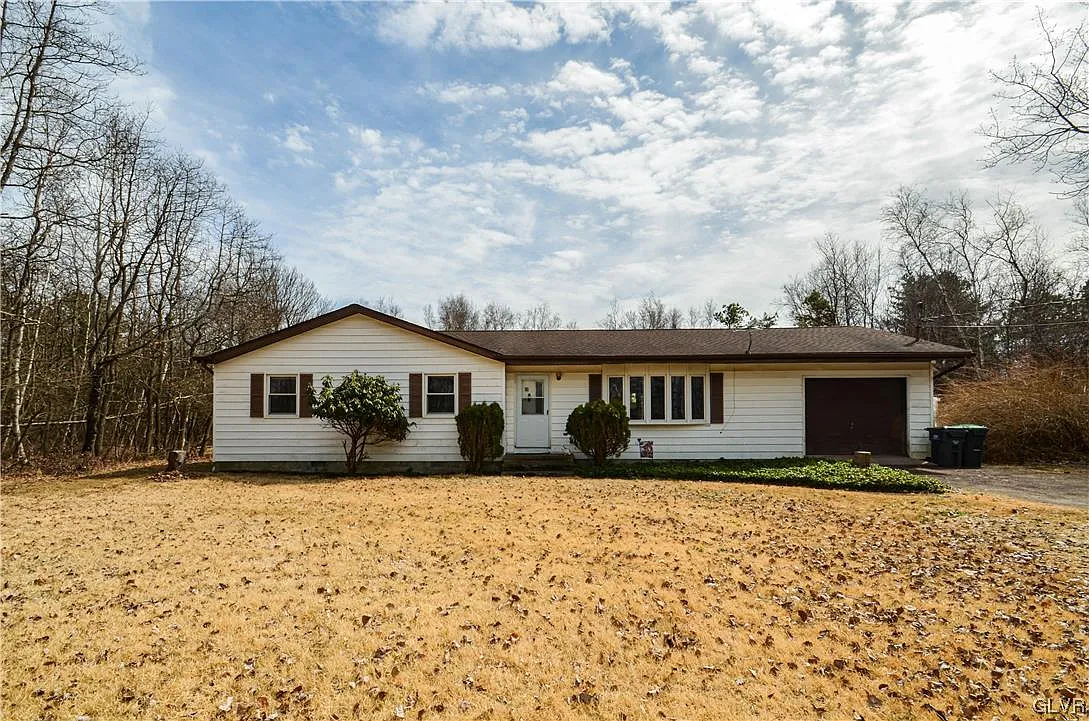 284 Kuhenbeaker Rd photo 1