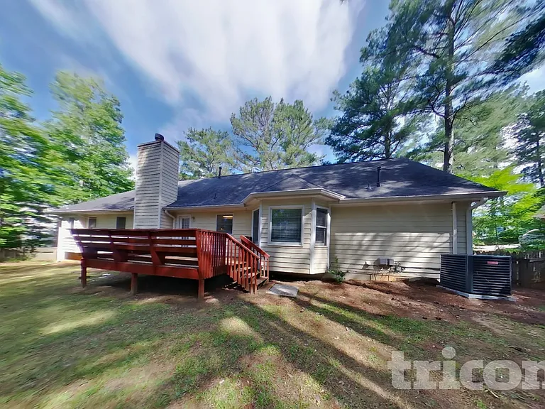 1911 Kevin Dr SE — Photo 17