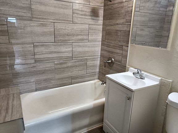 3rd image of 3112 W Glendale Ave APT 7