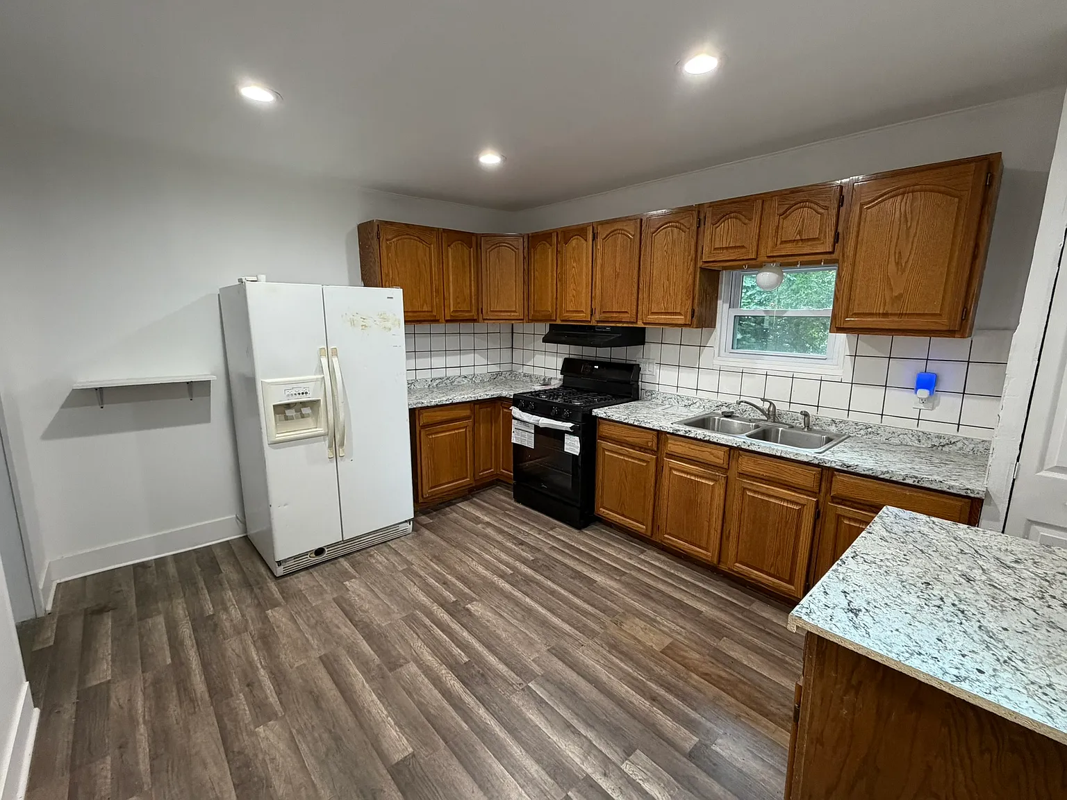 3 bed, 1232 sqft, $1,795 — Photo 1