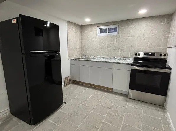 (undisclosed Address), Central Islip, NY 11722
