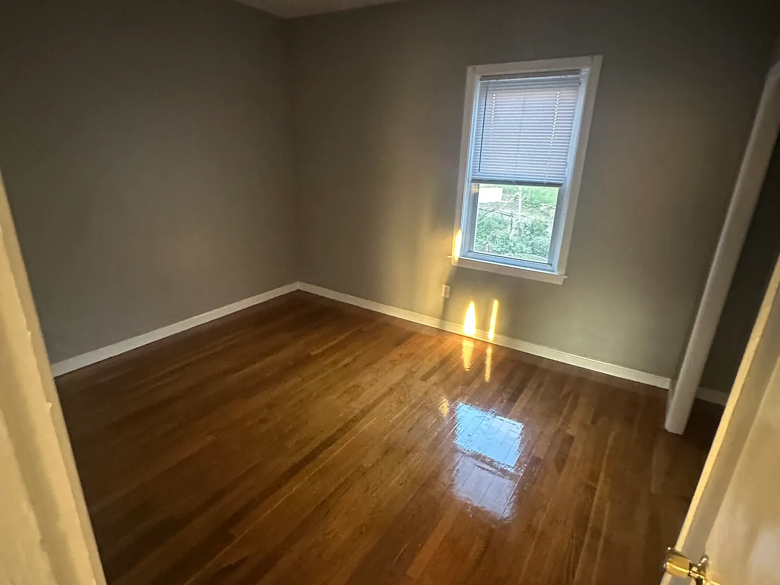 106 Cash St — Photo 4