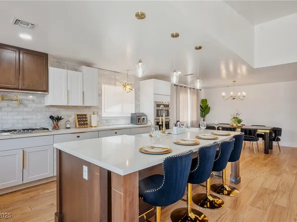 4774 Walteta Way, Las Vegas, NV 89119