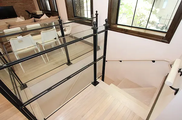 Rented by REAL New York | media 28