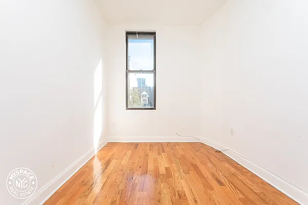 Rented by MySpaceNYC | media 3