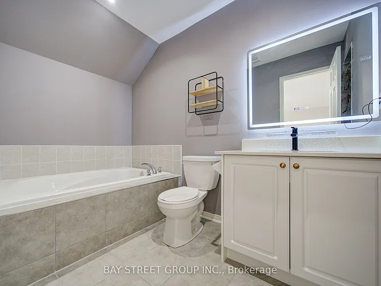 114 Ness Dr — Photo 30