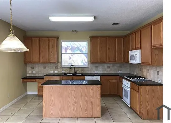 3713 Mason Dr — Photo 4