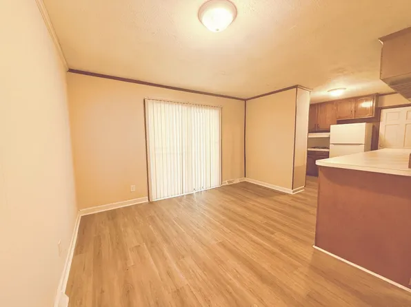 601 E Brown St, Randleman, NC 27317