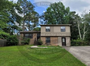 2996 Spanish Oak Dr SW, Lilburn, GA 30047