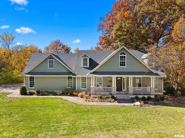 110 N Grimm Rd, Goodfield, IL 61742