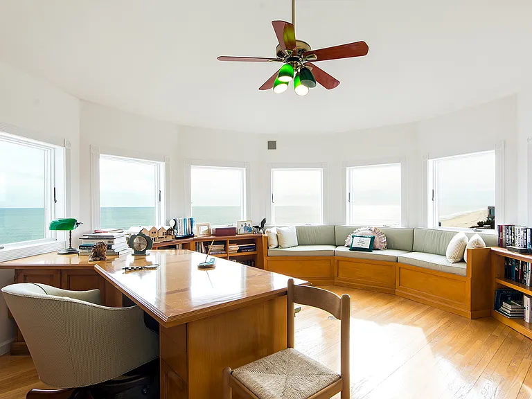 390 Old Montauk Hwy — Photo 10