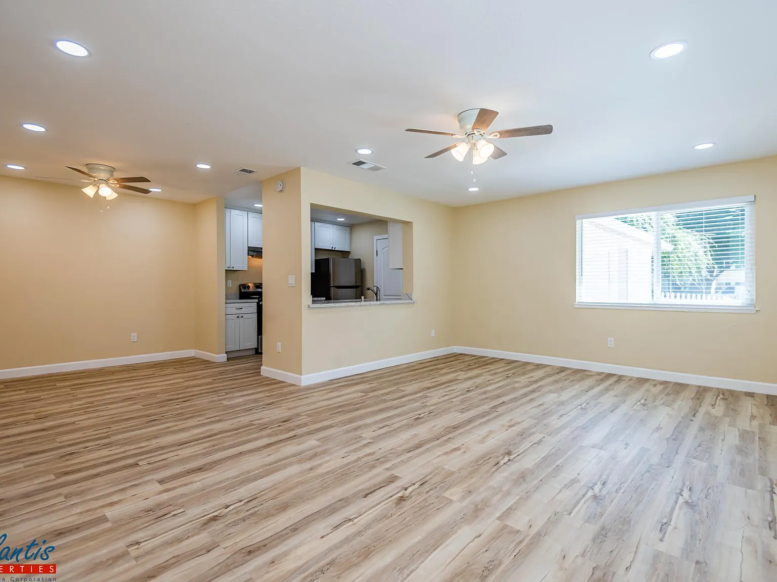 3 bed, 1314 sqft, $3,795 — Photo 2