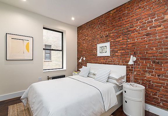 5th image of 921 Washington Ave #672