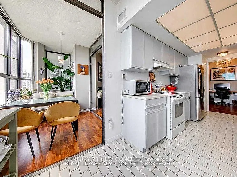 195 Saint Patrick St #PH4B — Photo 34