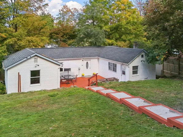 12 Crest Drive, Mahopac, NY 10541