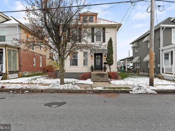542 E Liberty St, Chambersburg, PA 17201
