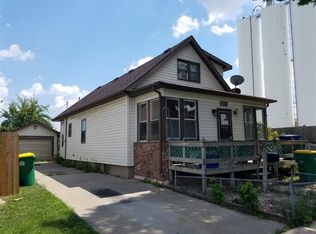 1441 S Chestnut Ave, Green Bay, WI 54304