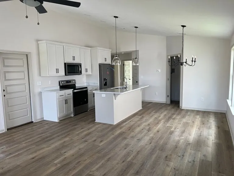 3516 Mill Point Cv — Photo 2