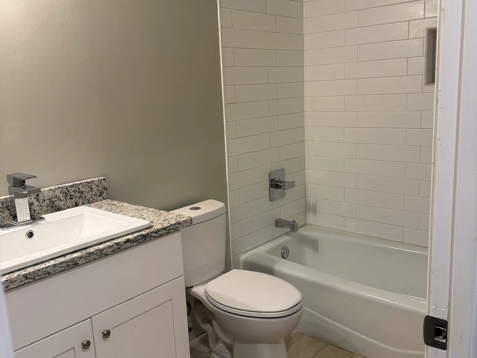 1 bed, 1149 sqft, $750 — Photo 1
