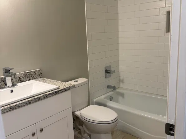 241 Willow Ct APT 85, Central, SC 29630