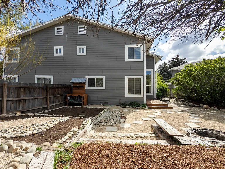 617 Willow Dr — Photo 9