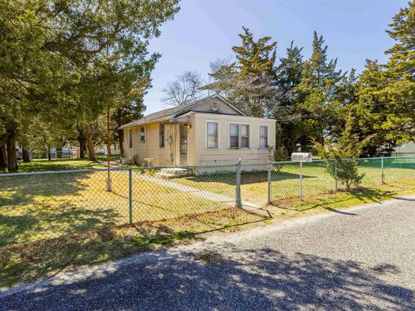 50 Woodland Ave, Villas, NJ 08251