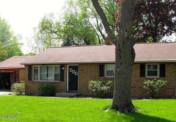 2nd image of 1811 Woodcliff Ave SE