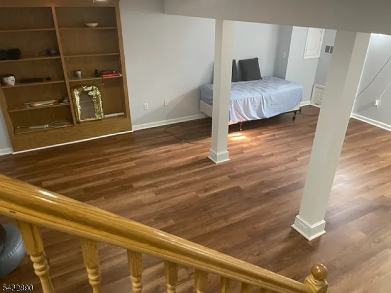 48 Wexford Dr — Photo 7