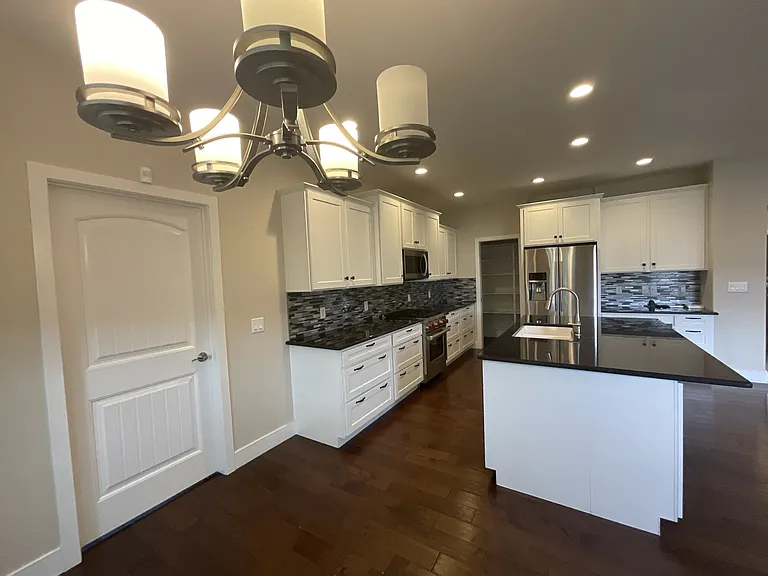 5506 Sunny Cv — Photo 4