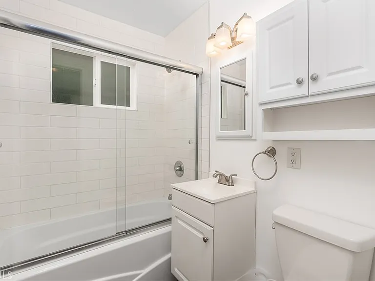 254 La Paloma #C — Photo 24