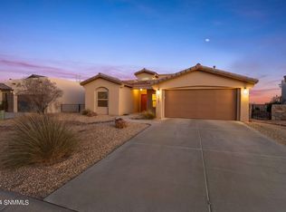 8223 Degas Dr, Las Cruces, NM 88007