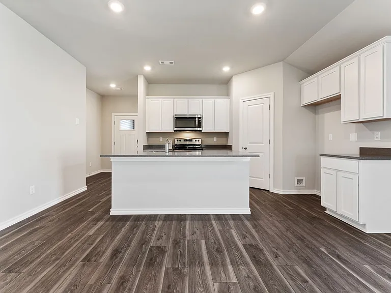 602 W Cattleman Ct — Photo 9