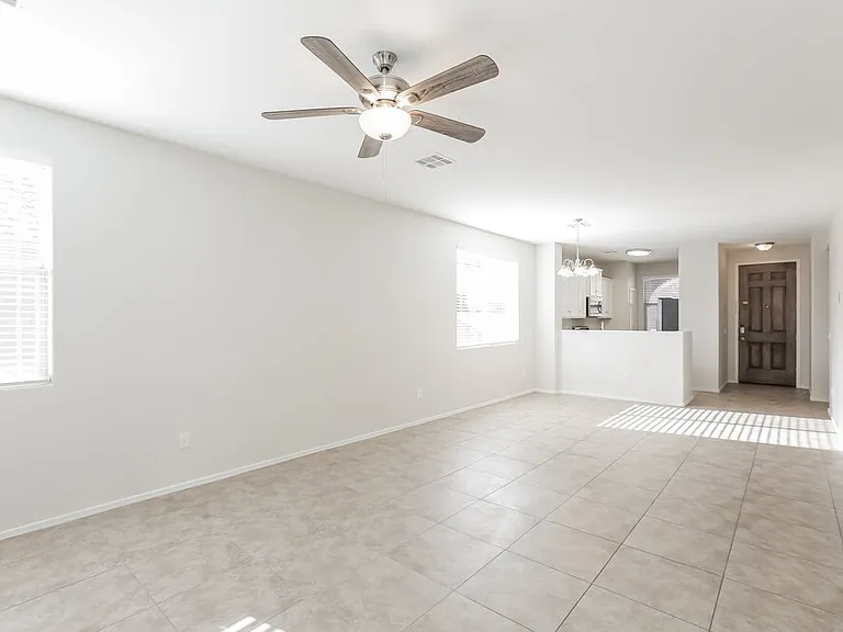 2202 W Gold Dust Ave — Photo 3