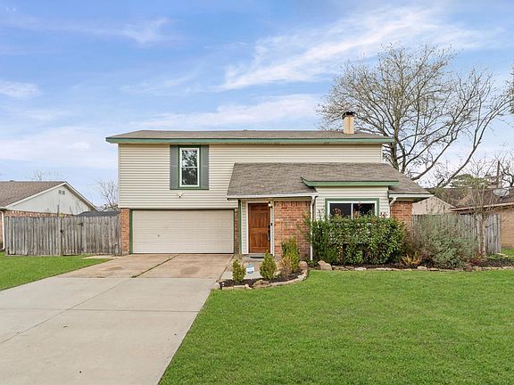 2nd image of 9810 Charter Ridge Dr