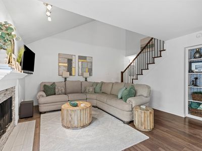 8439 Barnaby St, Dallas, TX, 75243