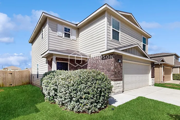 3 bed, 2.5 bath, 1705 sqft, $1,840 — Photo 3