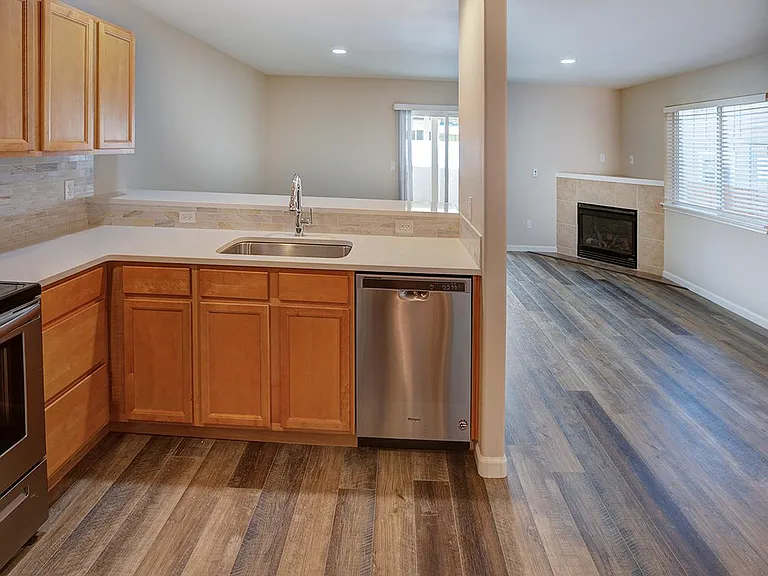 2840 SW Juniper Ave — Photo 4