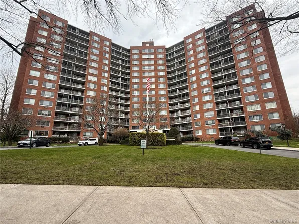 220-55 46 AVENUE UNIT 10D, Bayside, NY 11361